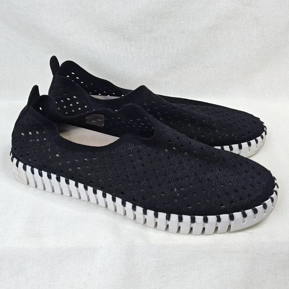 Ilse Jacobsen Tulip 139 Slip On Sneakers‎ 38 Black Laser Cut Scalloped Flats
